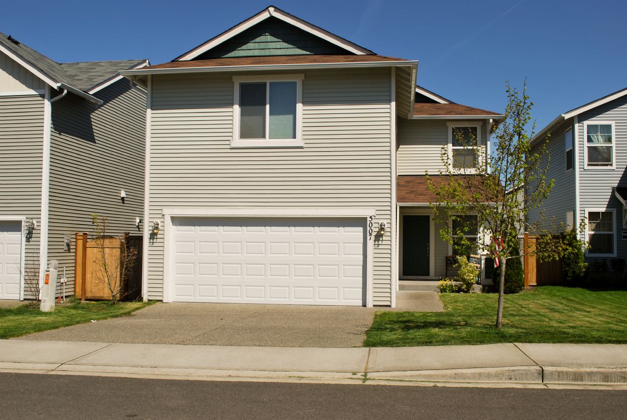 Spanaway Home, WA Real Estate Listing